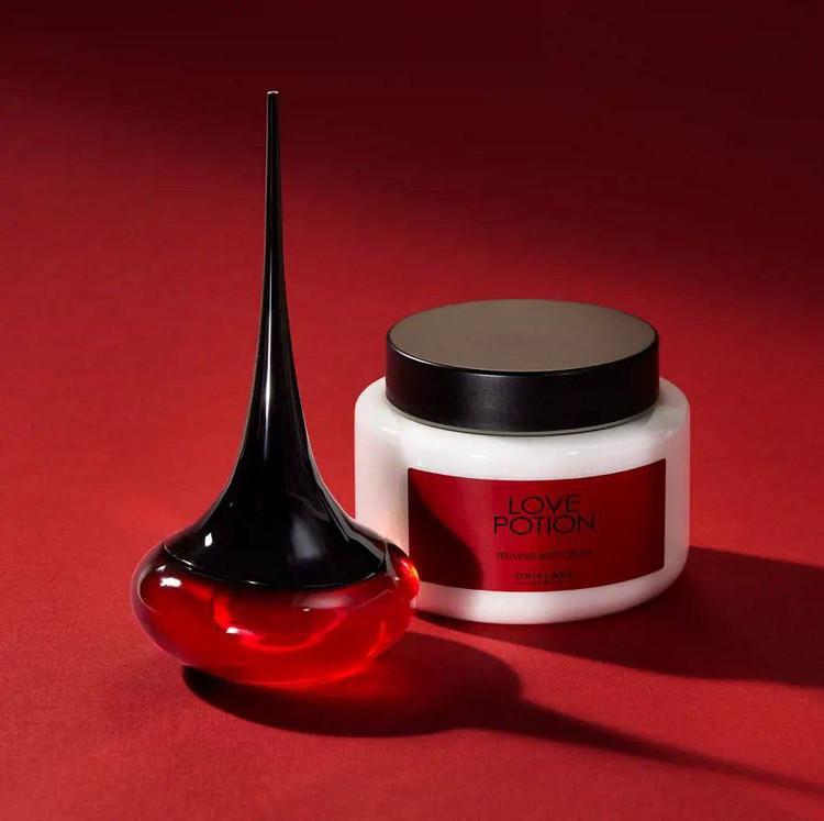 لوسیون بدن عطری لاوپوشن قرمز